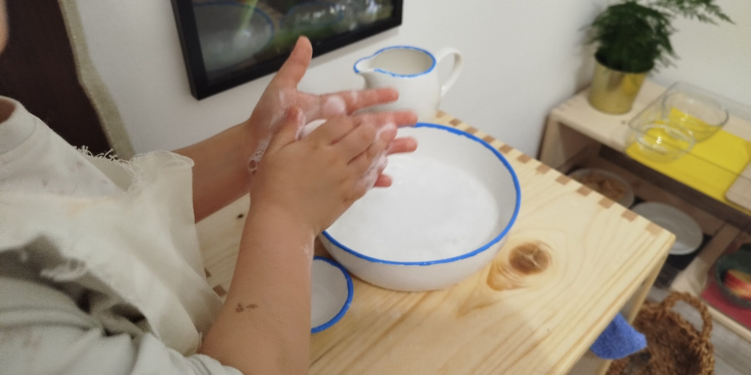 hands